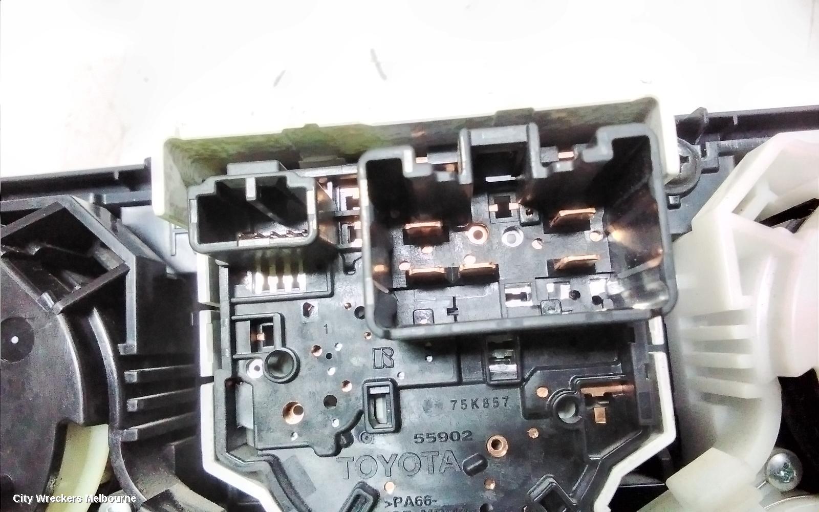 TOYOTA HIACE HEATER/AC CONTROLS, DUAL ZONE TYPE, 300 SERIES, 04/2019 ONWARDS