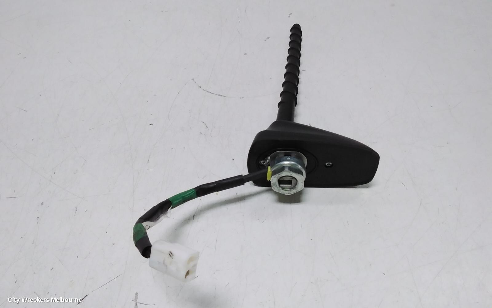 TOYOTA HIACE ANTENNA, RADIO ANTENNA (ROOF MOUNTED), 300 SERIES, 04/2019 ONWARDS