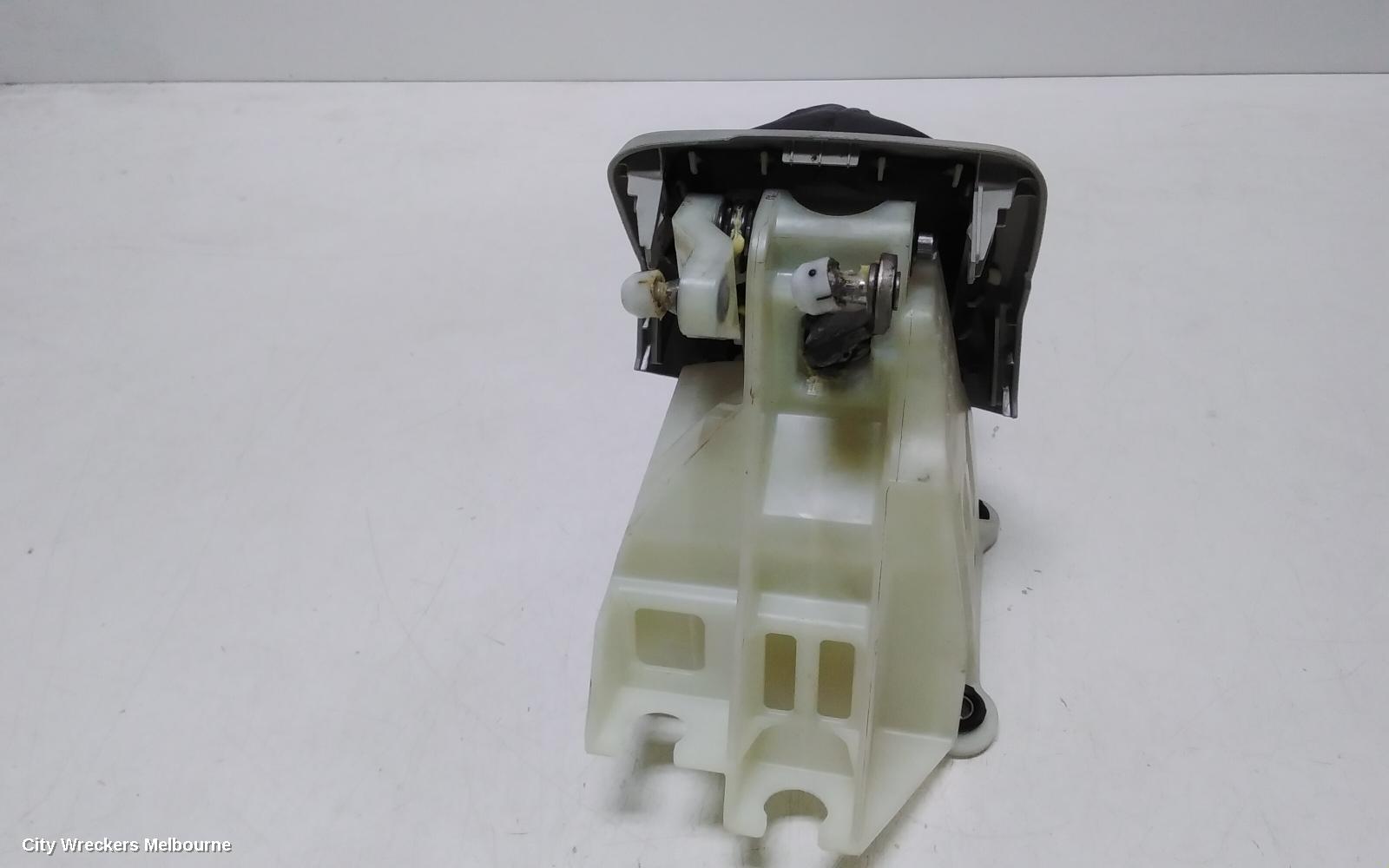 TOYOTA HIACE GEAR STICK/SHIFTER, 300 SERIES, AUTO T/M, 02/2019 ONWARDS