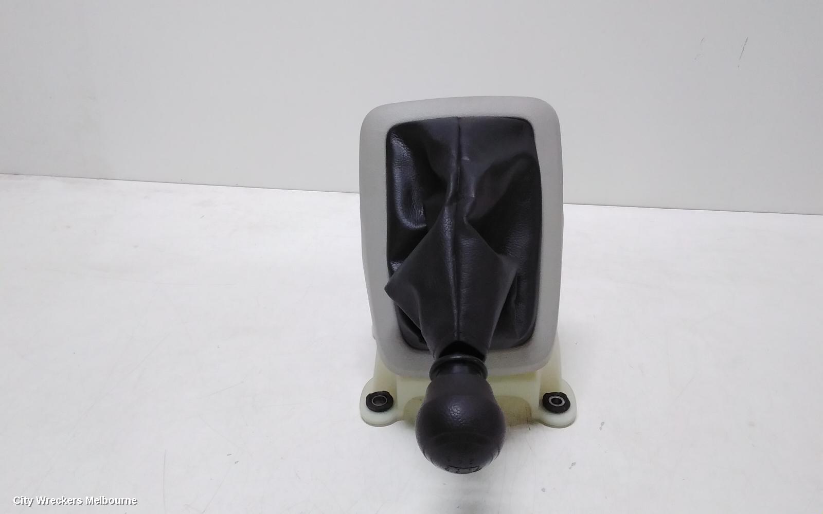 TOYOTA HIACE GEAR STICK/SHIFTER, 300 SERIES, AUTO T/M, 02/2019 ONWARDS