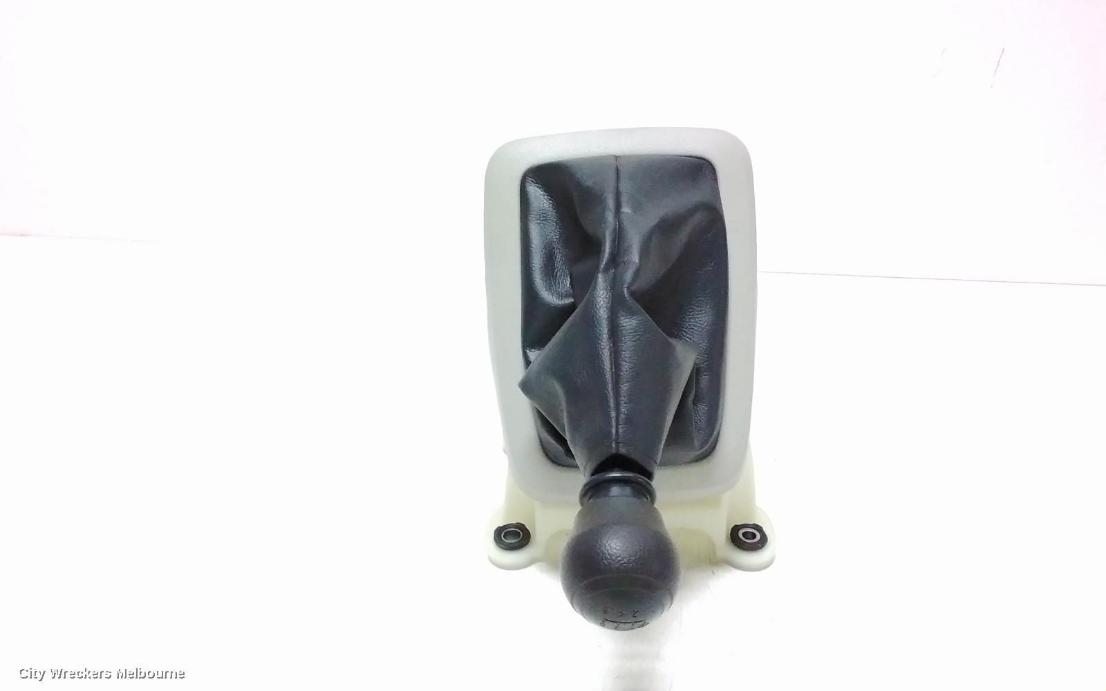 TOYOTA HIACE GEAR STICK/SHIFTER, 300 SERIES, AUTO T/M, 02/2019 ONWARDS