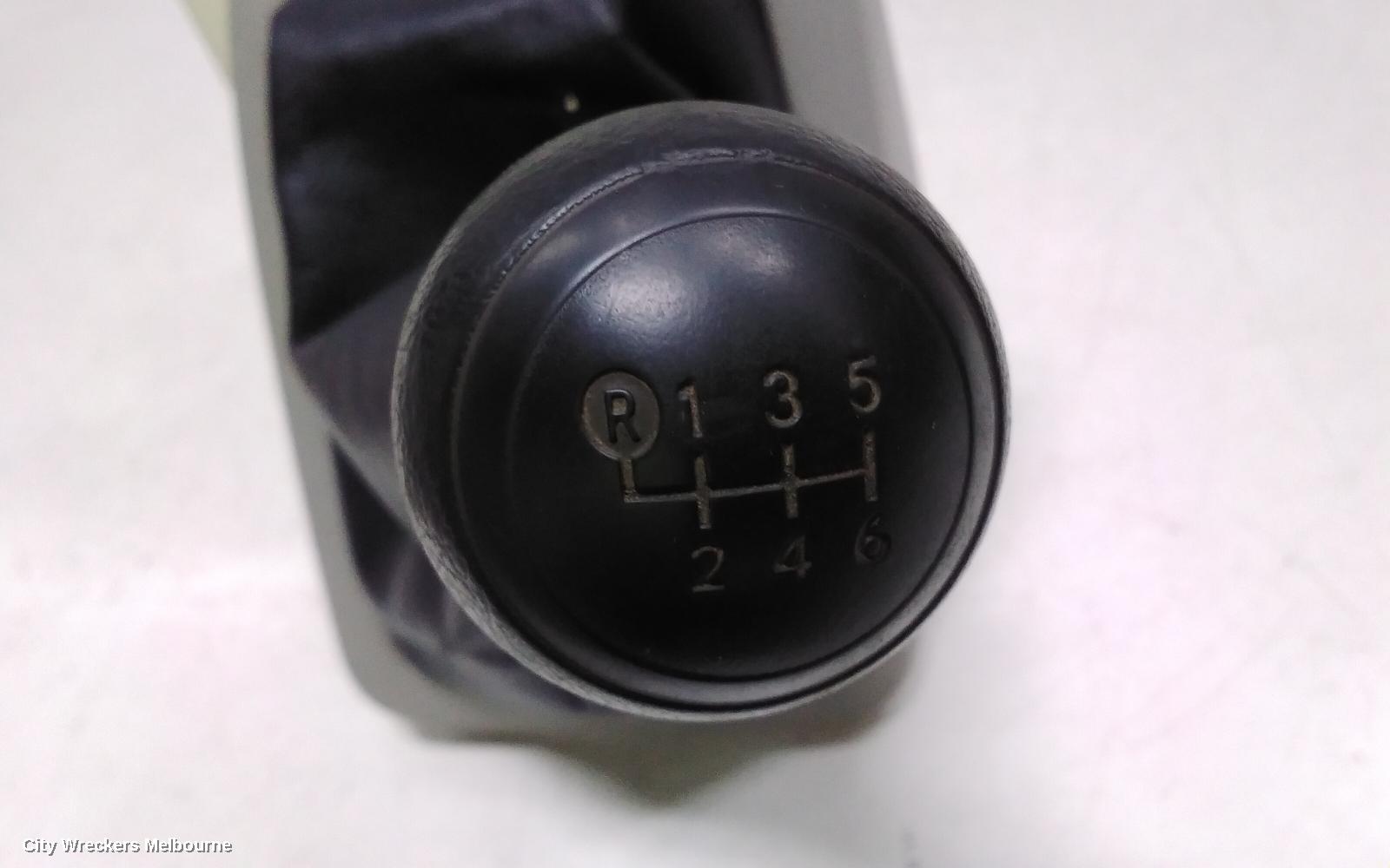 TOYOTA HIACE GEAR STICK/SHIFTER, 300 SERIES, AUTO T/M, 02/2019 ONWARDS