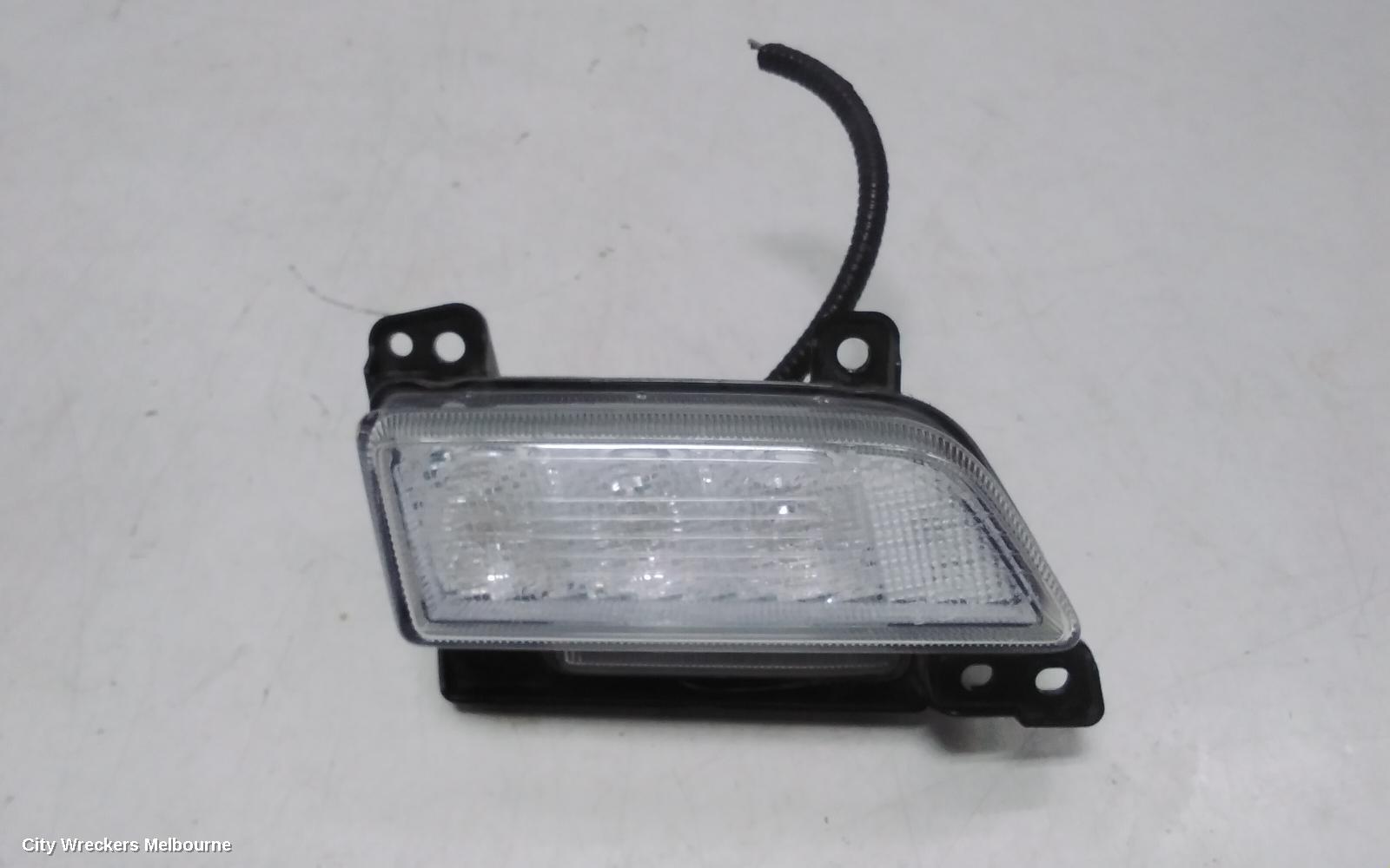 SUZUKI BALENO LEFT INDICATOR/FOG/SIDE, DAYTIME RUNNING LAMP, EW, 04/2016 - 07/2019