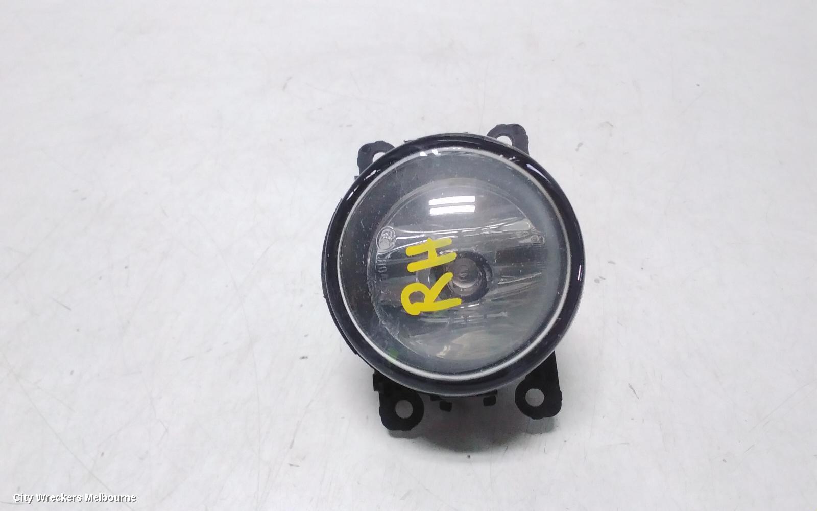 SUZUKI BALENO RIGHT INDICATOR/FOG/SIDE, BUMPER FOGLAMP, EW, 04/2016 - 07/2019