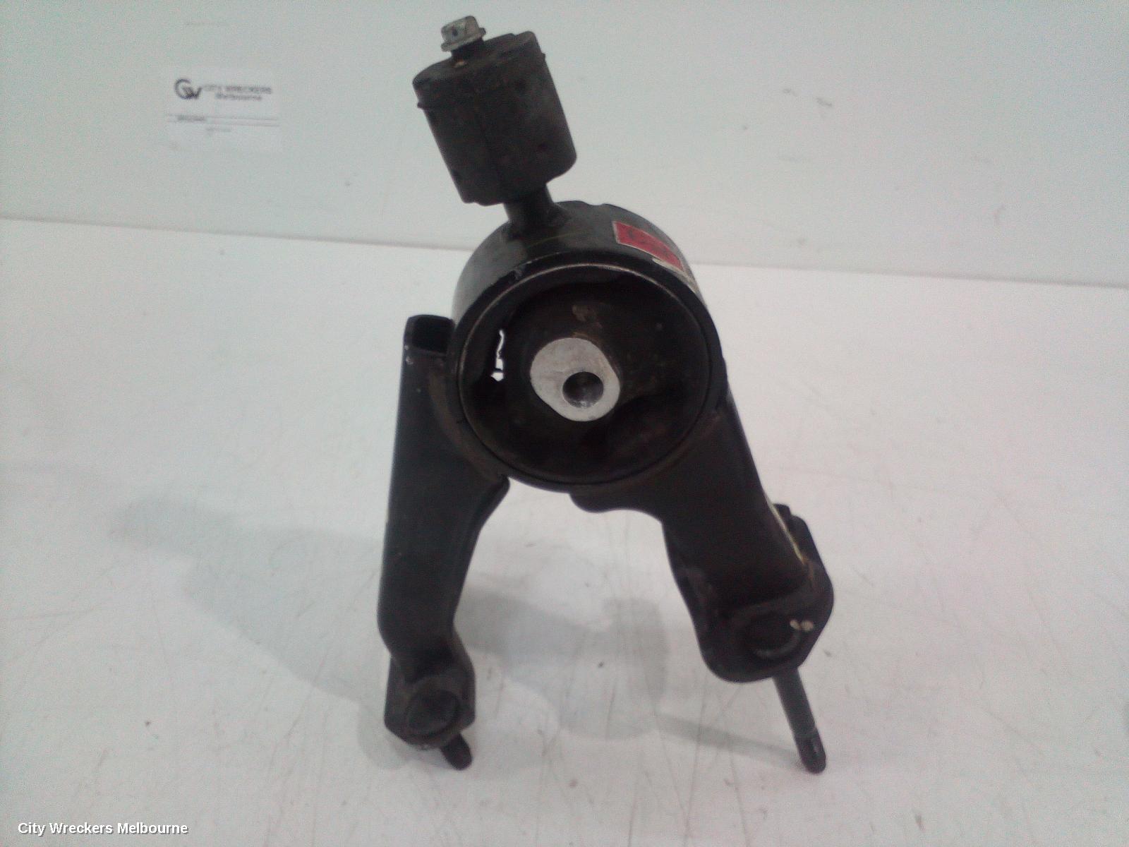 TOYOTA COROLLA MOUNT, ZRE172R REAR ENGINE FWD AUTO 12/2013 - 06/2019