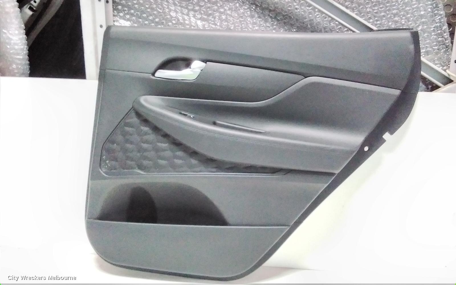 HYUNDAI SANTA FE DOOR TRIM, RH REAR, TM, 03/2018 - 10/2023