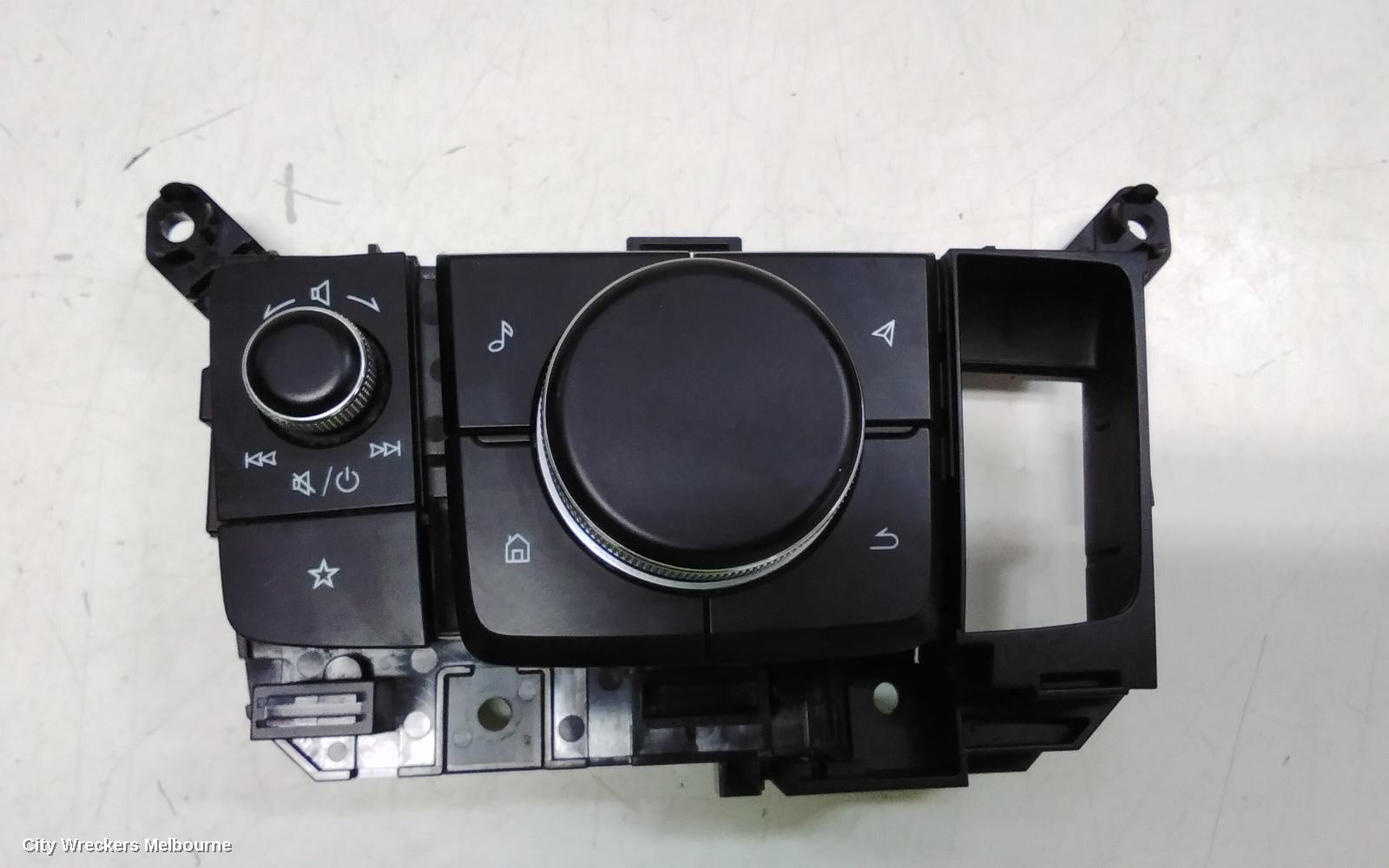 MAZDA 3, BP, 03/2019 ONWARDS, MMI CONTROL : 111637
