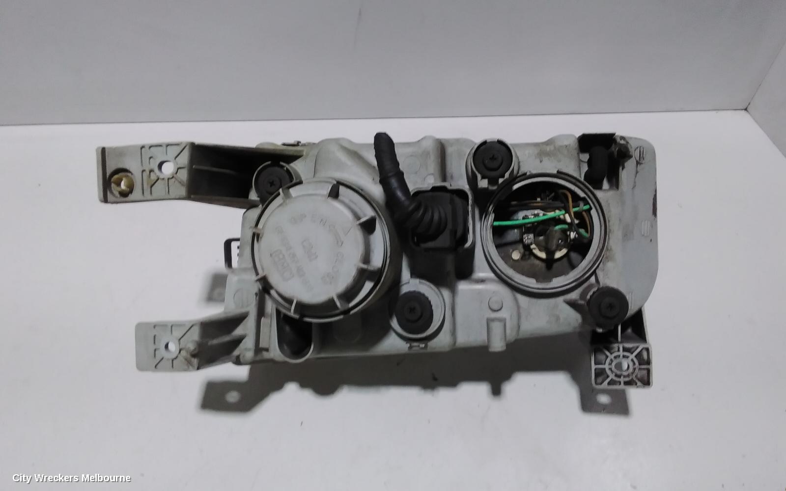 HYUNDAI TRAJET RIGHT HEADLAMP, FO, 05/2000 - 12/2007