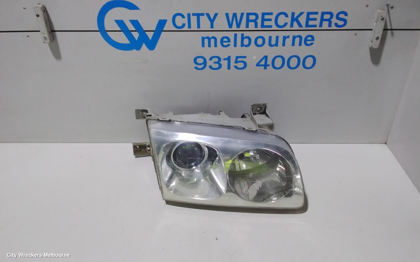 HYUNDAI TRAJET RIGHT HEADLAMP, FO, 05/2000 - 12/2007