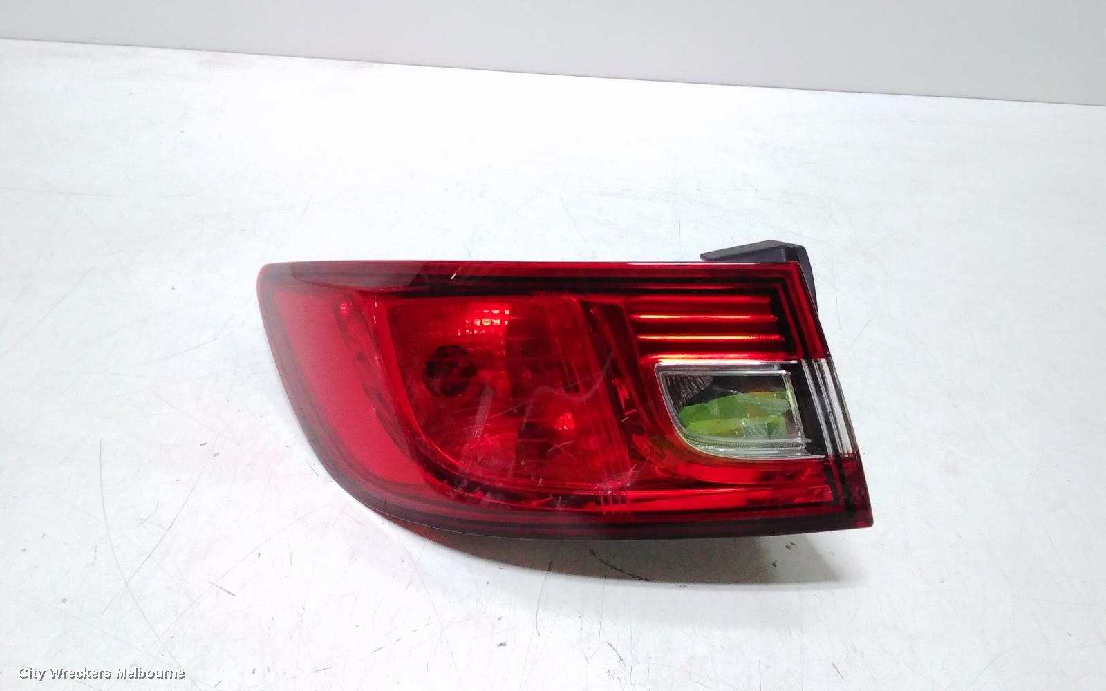 RENAULT CLIO LEFT TAILLIGHT, X98, IN BODY, HALOGEN TYPE, 09/2013 - 10/2019