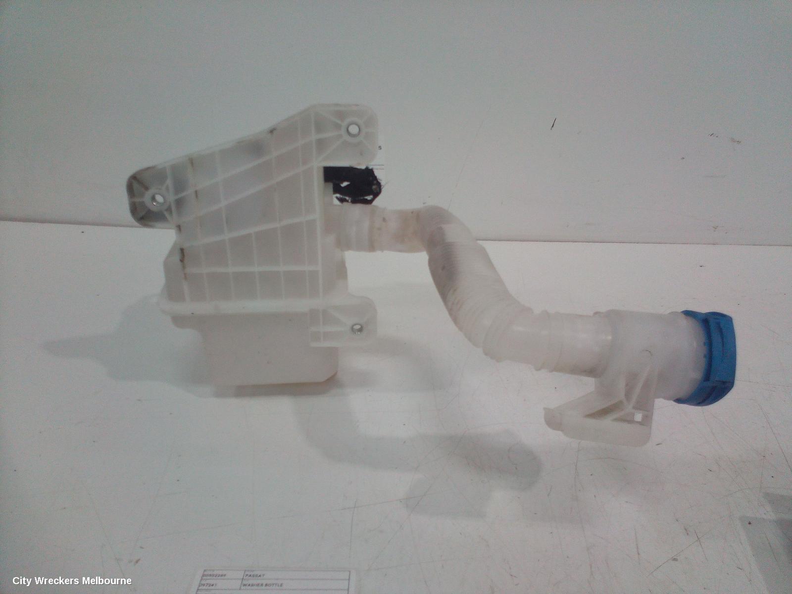 VOLKSWAGEN PASSAT WASHER BOTTLE, B8/MK7, 06/2015 ONWARDS