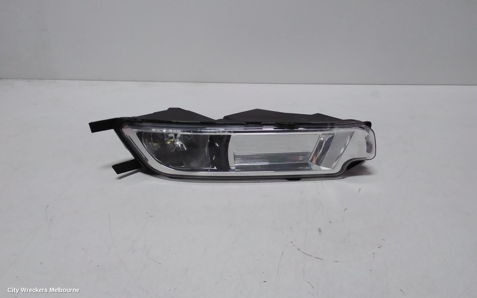 VOLKSWAGEN PASSAT LEFT INDICATOR/FOG/SIDE, B8/MK7, BUMPER FOGLAMP, STANDARD TYPE, 06/2015 - 10/2019