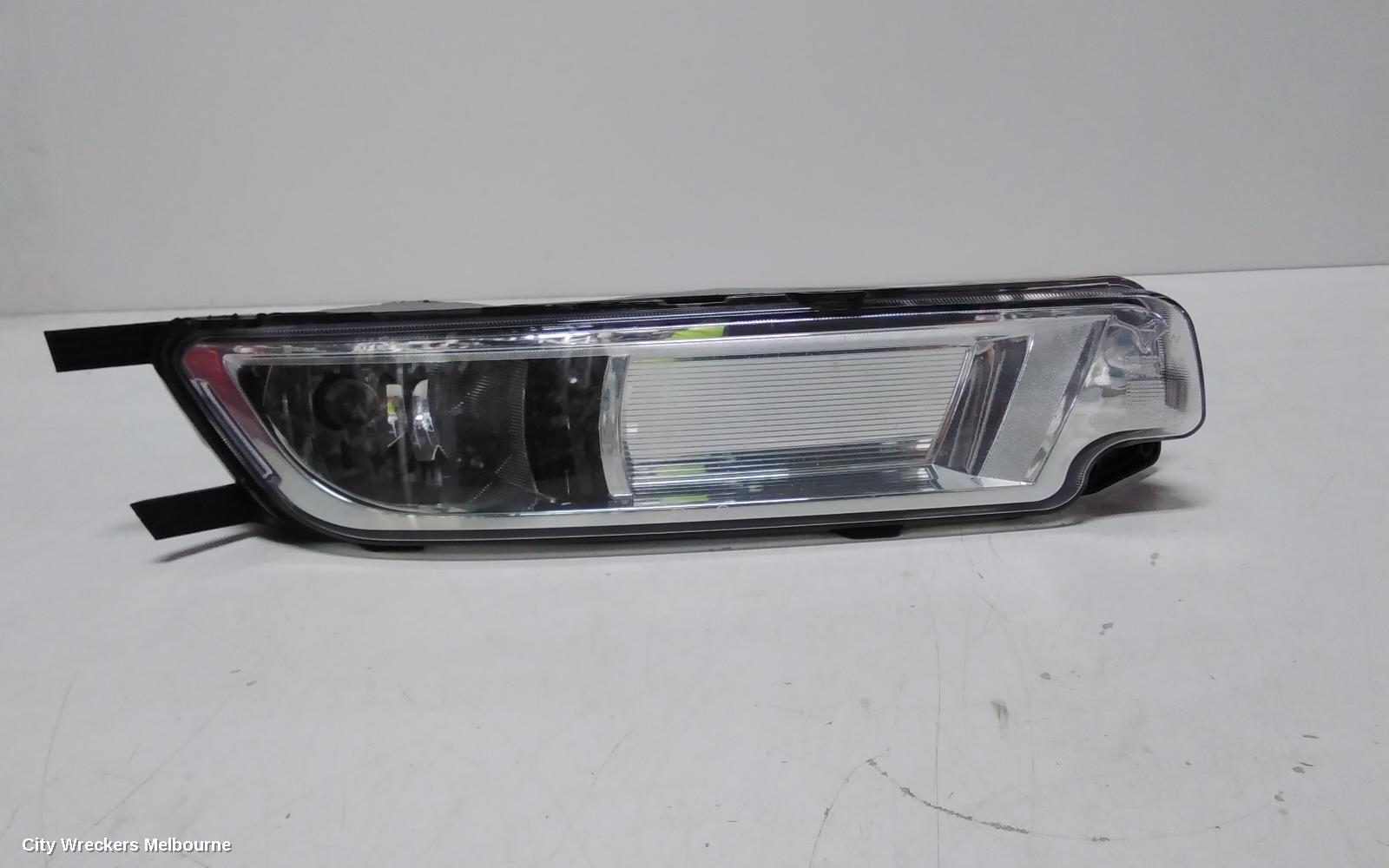 VOLKSWAGEN PASSAT LEFT INDICATOR/FOG/SIDE, B8/MK7, BUMPER FOGLAMP, STANDARD TYPE, 06/2015 - 10/2019