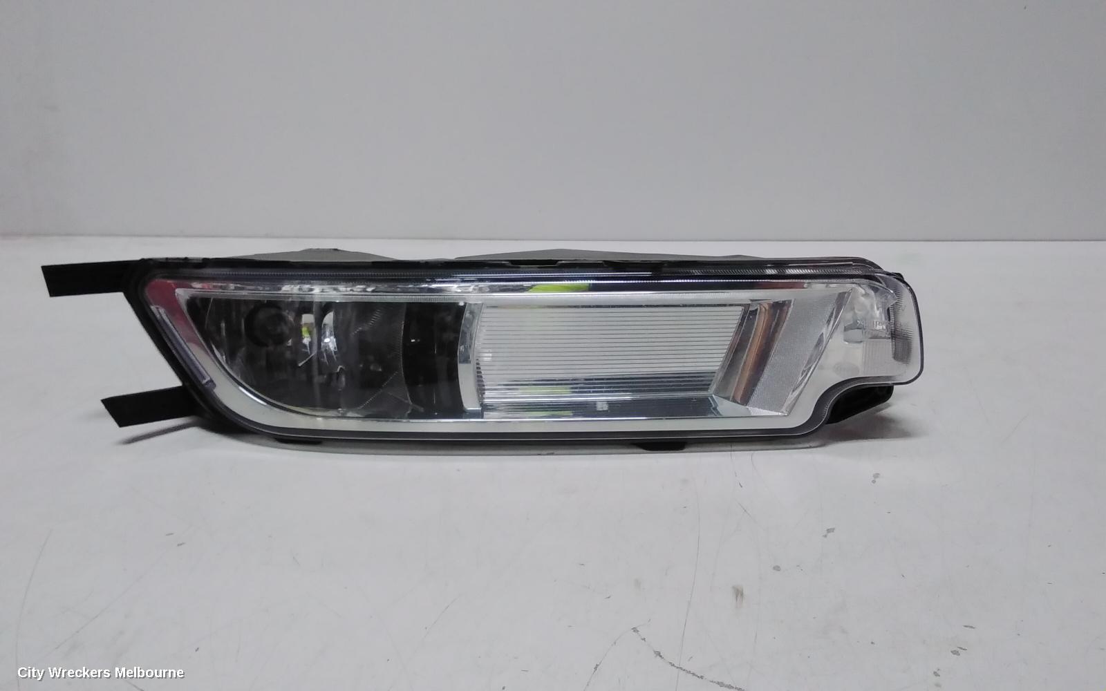 VOLKSWAGEN PASSAT LEFT INDICATOR/FOG/SIDE, B8/MK7, BUMPER FOGLAMP, STANDARD TYPE, 06/2015 - 10/2019