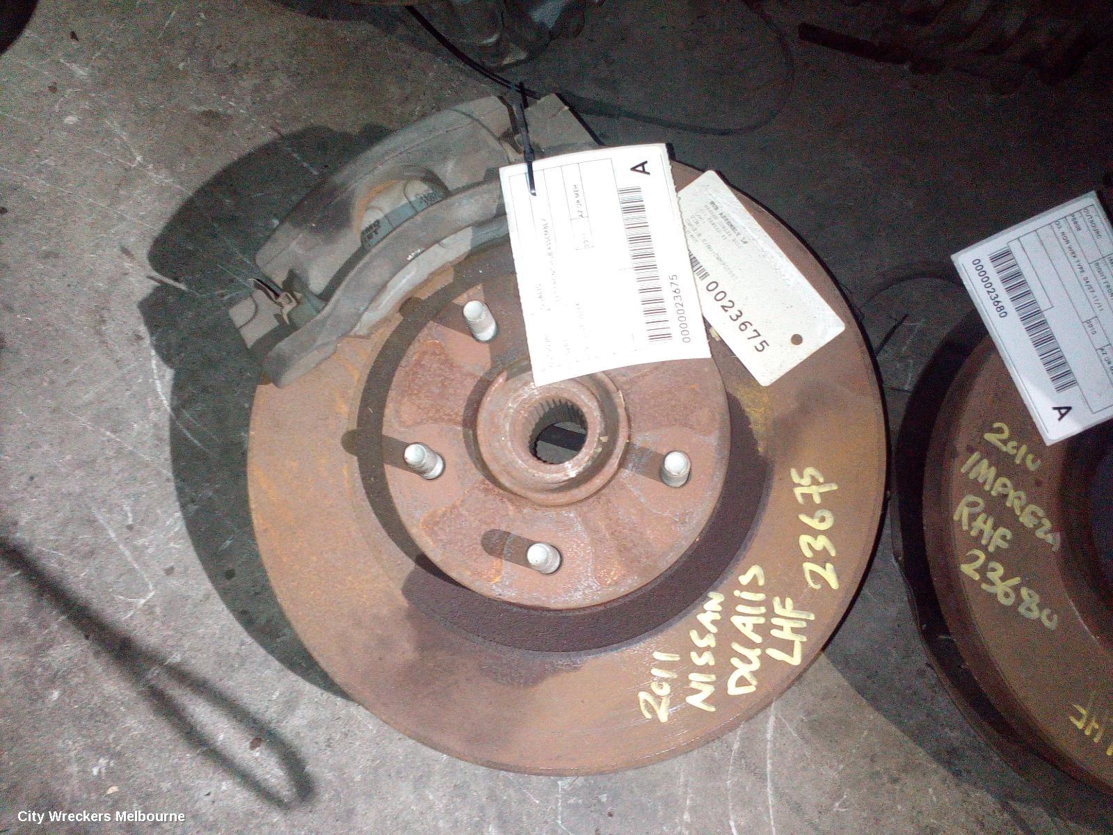 NISSAN DUALIS LEFT FRONT HUB ASSEMBLY, J10, 10/2007 - 05/2014