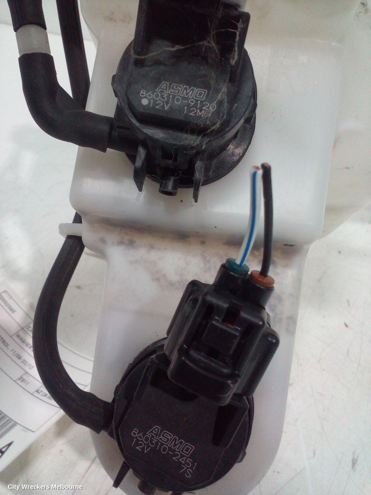 MAZDA CX7 WASHER BOTTLE, ER, RH SIDE, PETROL, 11/2006 - 02/2012
