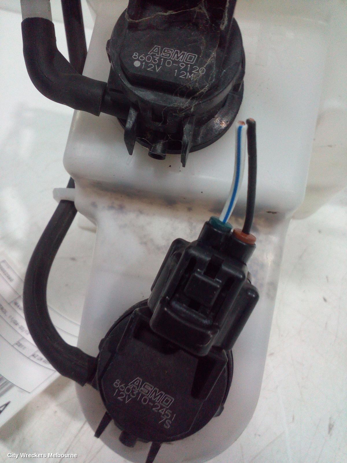 MAZDA CX7 WASHER BOTTLE, ER, RH SIDE, PETROL, 11/2006 - 02/2012