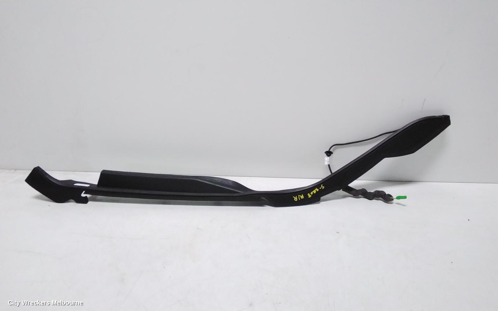LAND ROVER RANGEROVER SPORT, L494, 12/2013 - 04/2022, TAILGATE SENSOR RIGHT   P/N CPLA-406A76 : 111846