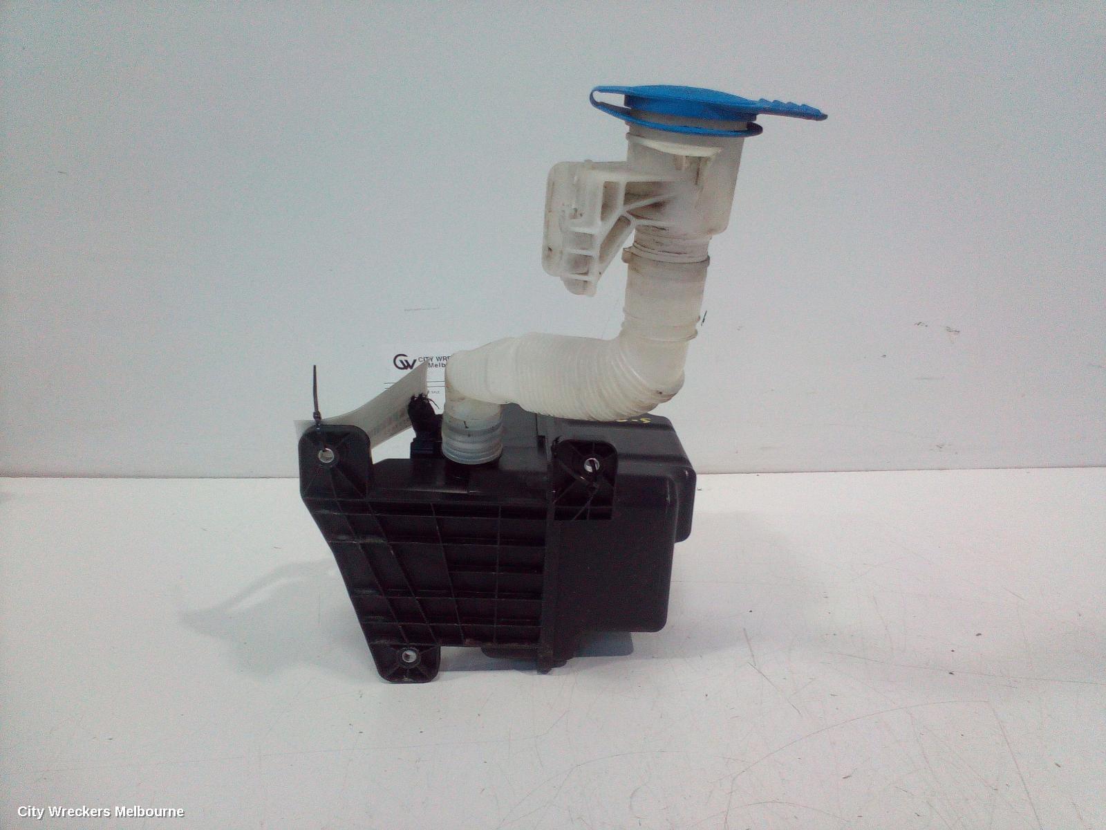 VOLKSWAGEN GOLF WASHER BOTTLE, GEN 7, NON H/LAMP WASHER TYPE, 12/2012 - 08/2020