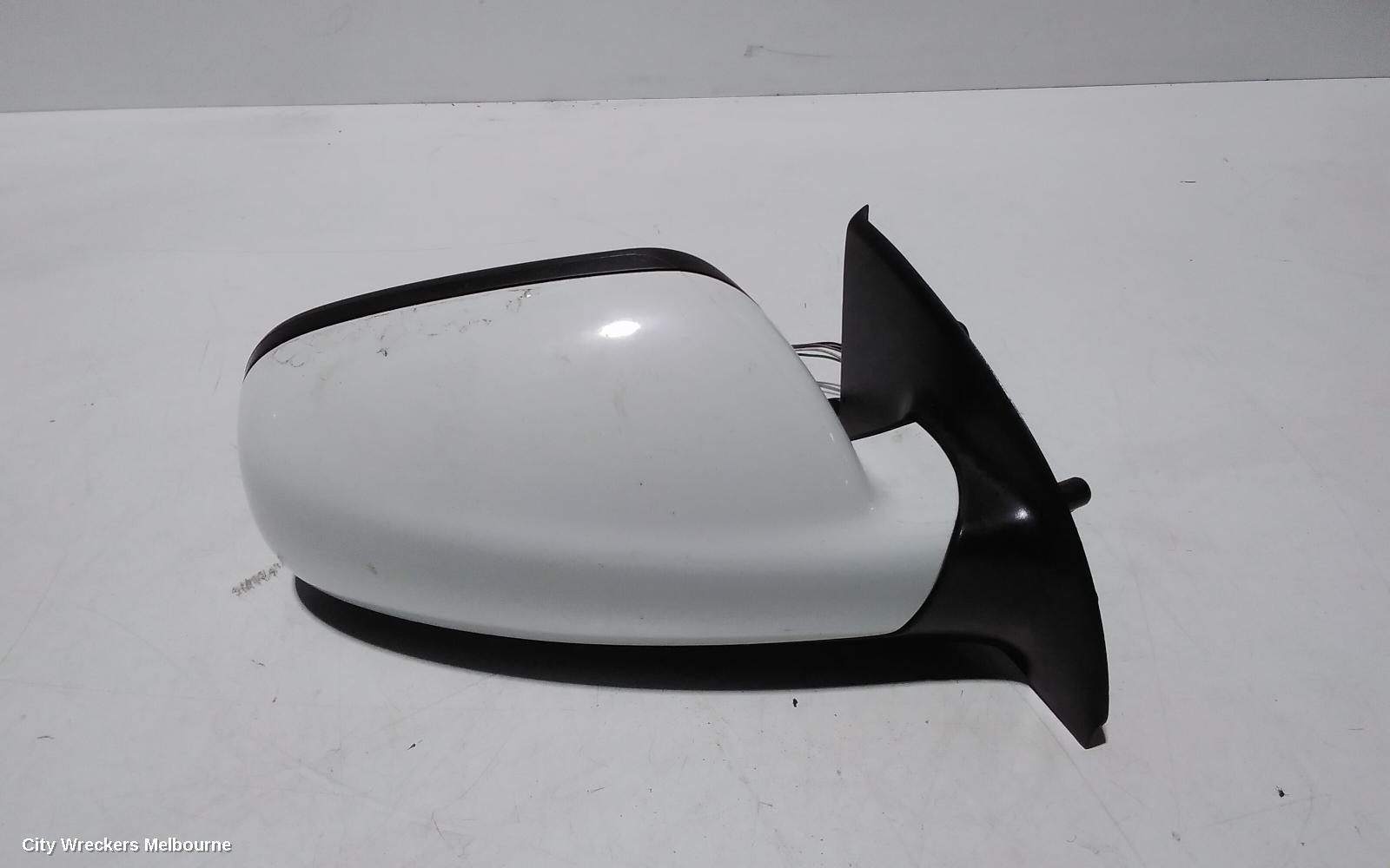 PEUGEOT 307 RIGHT DOOR MIRROR, T5-T6, POWER, NON FOLDING (1 PLUG TYPE), 12/2001 - 12/2009