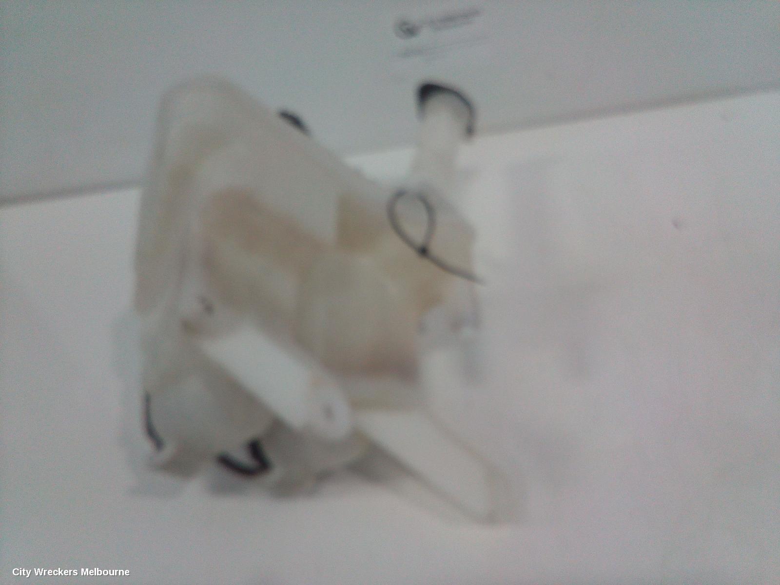 TOYOTA YARIS WASHER BOTTLE, NCP9#, HATCH, 03/2005 - 07/2011 (AUS ONLY)