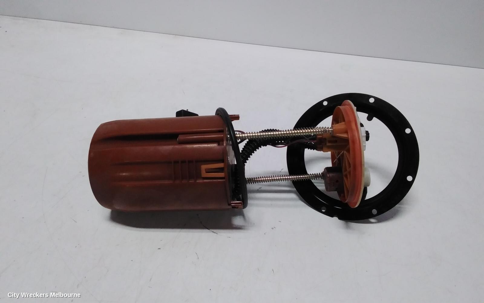 TOYOTA HIACE FUEL PUMP, PETROL, TRH/KDH, 03/2005 - 04/2019