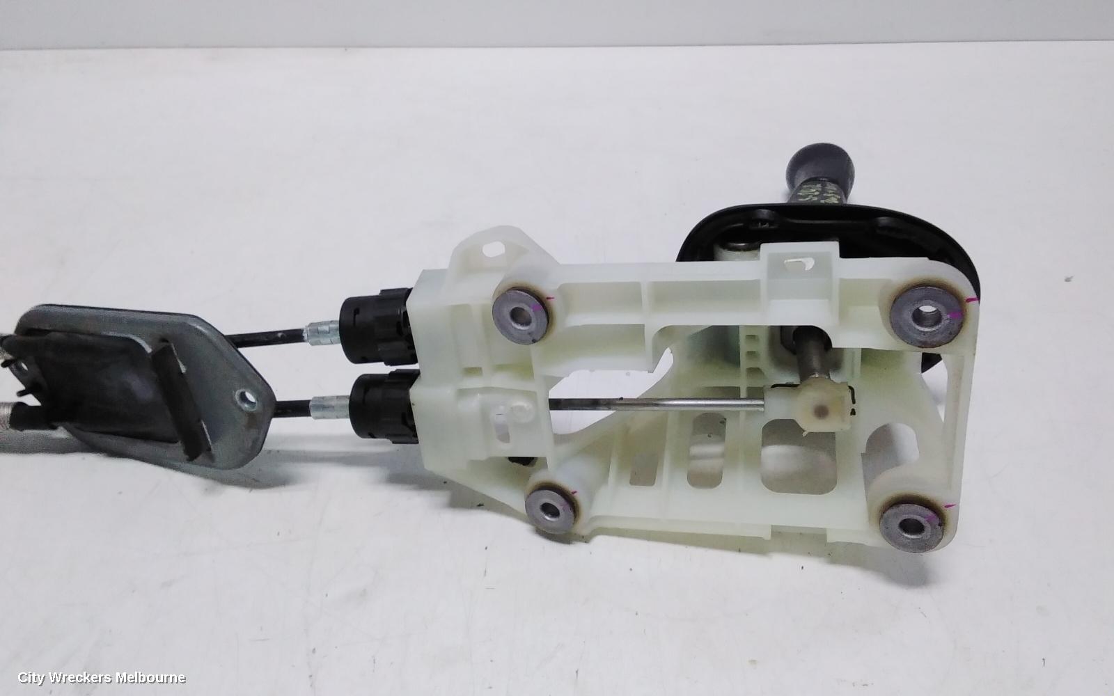 TOYOTA YARIS GEAR STICK/SHIFTER, GEAR SHIFTER, MANUAL T/M, NCP9#, 10/2005 - 12/2016