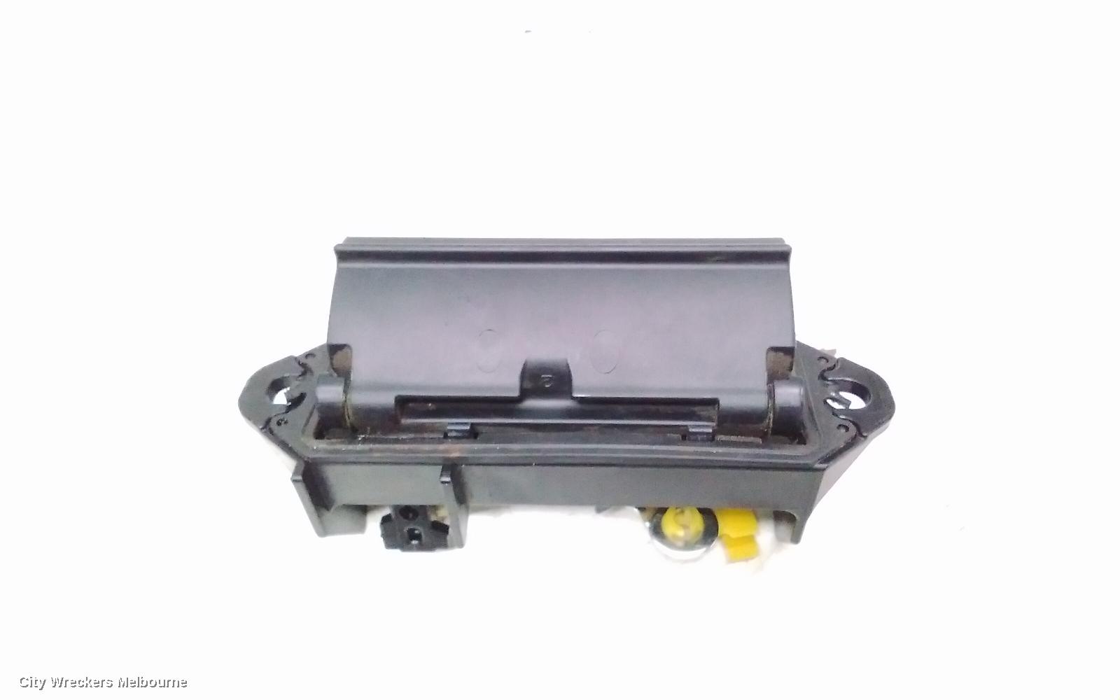 TOYOTA HIACE TAILGATE HANDLE, TRH/KDH 03/2005 - 04/2019