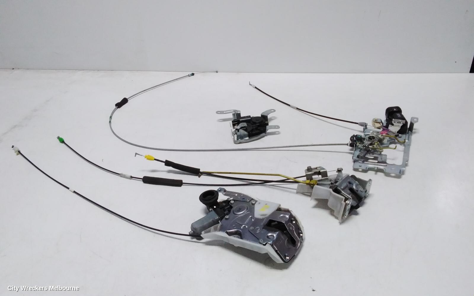 TOYOTA ESTIMA DOOR/BOOT/GATE LOCK, LH REAR, XR50, 05-19
