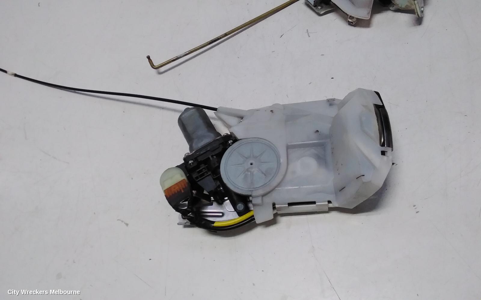 TOYOTA ESTIMA DOOR/BOOT/GATE LOCK, LH REAR, XR50, 05-19