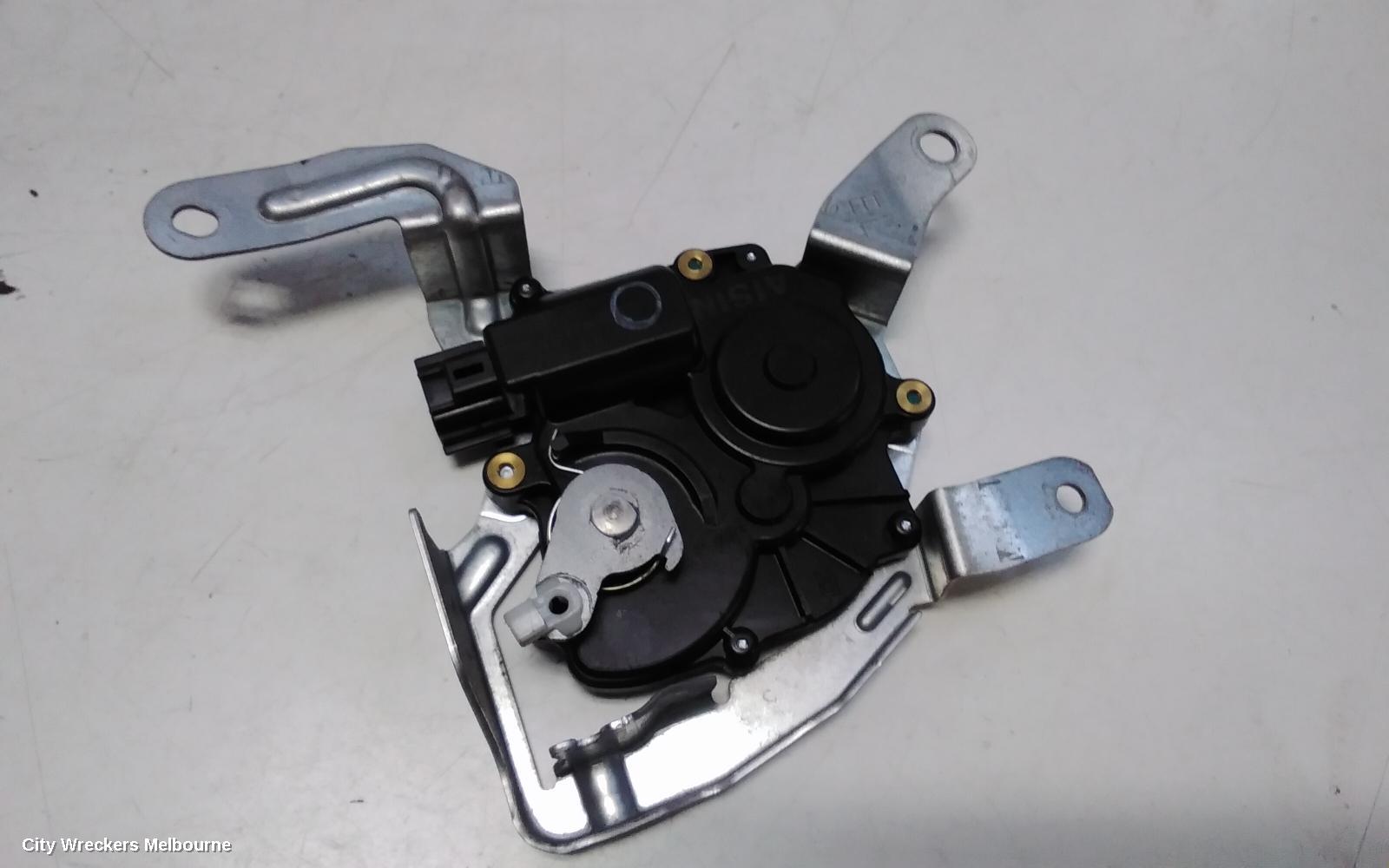 TOYOTA ESTIMA DOOR/BOOT/GATE LOCK, LH REAR, XR50, 05-19