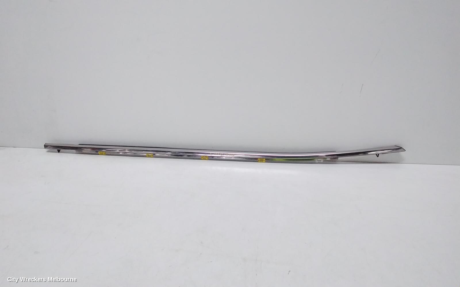 TOYOTA KLUGER DOOR MOULD, CHROOM MOULD: 112038, RIGHT FRONT DOOR MOULDING, XU70 SERIES, 03/2021 ONWARDS