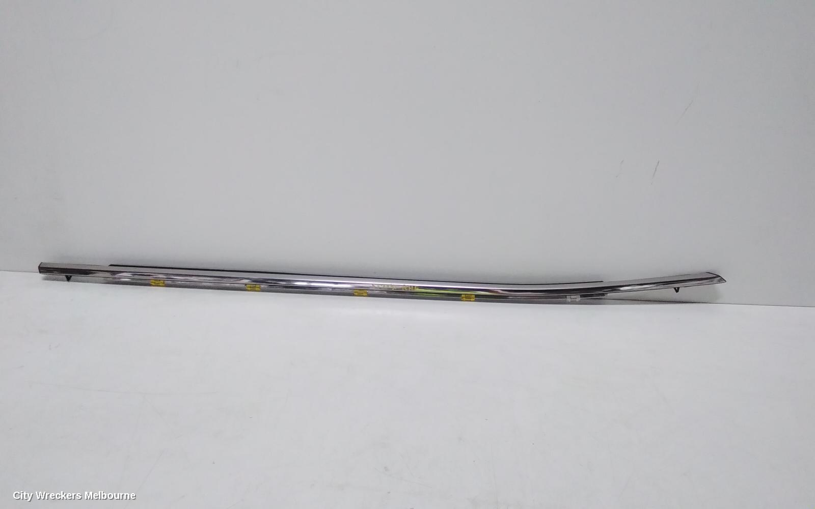 TOYOTA KLUGER DOOR MOULD, CHROOM MOULD: 112038, RIGHT FRONT DOOR MOULDING, XU70 SERIES, 03/2021 ONWARDS