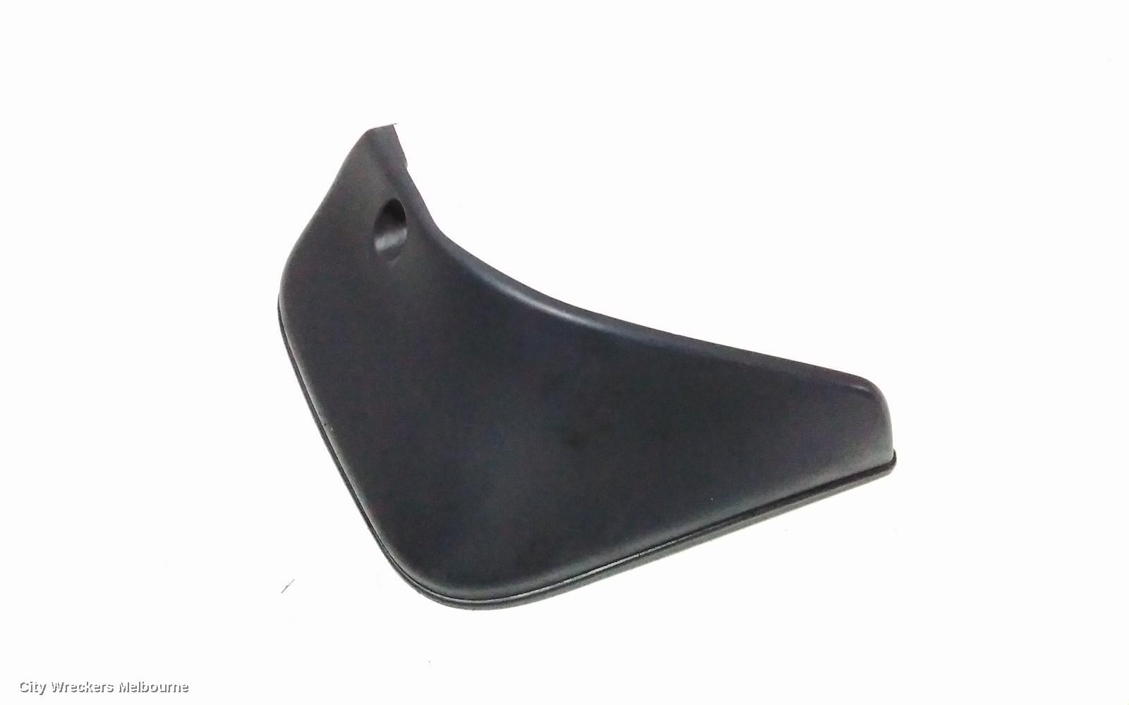 TOYOTA COROLLA MUD FLAPS, RH REAR, HATCH, ZZE122, 12/2001 - 06/2007