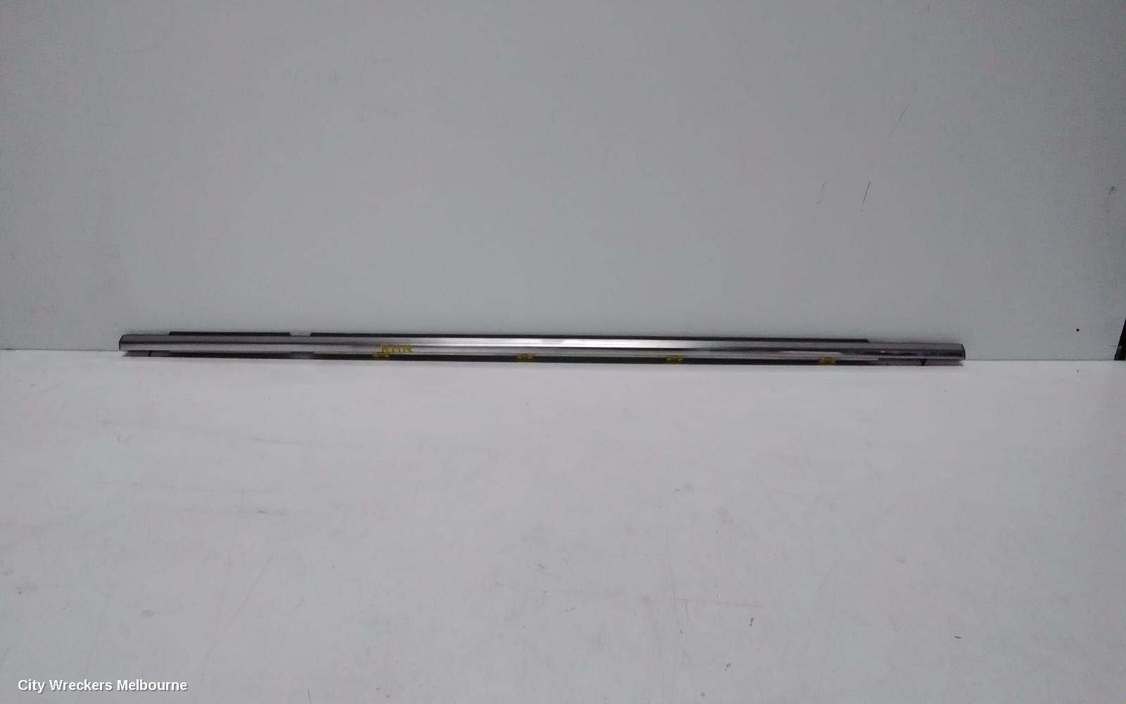 TOYOTA KLUGER DOOR MOULD, RHR CHROOM MOULD: 112135, RIGHT REAR DOOR MOULDING, XU70 SERIES, 03/2021 ONWARDS