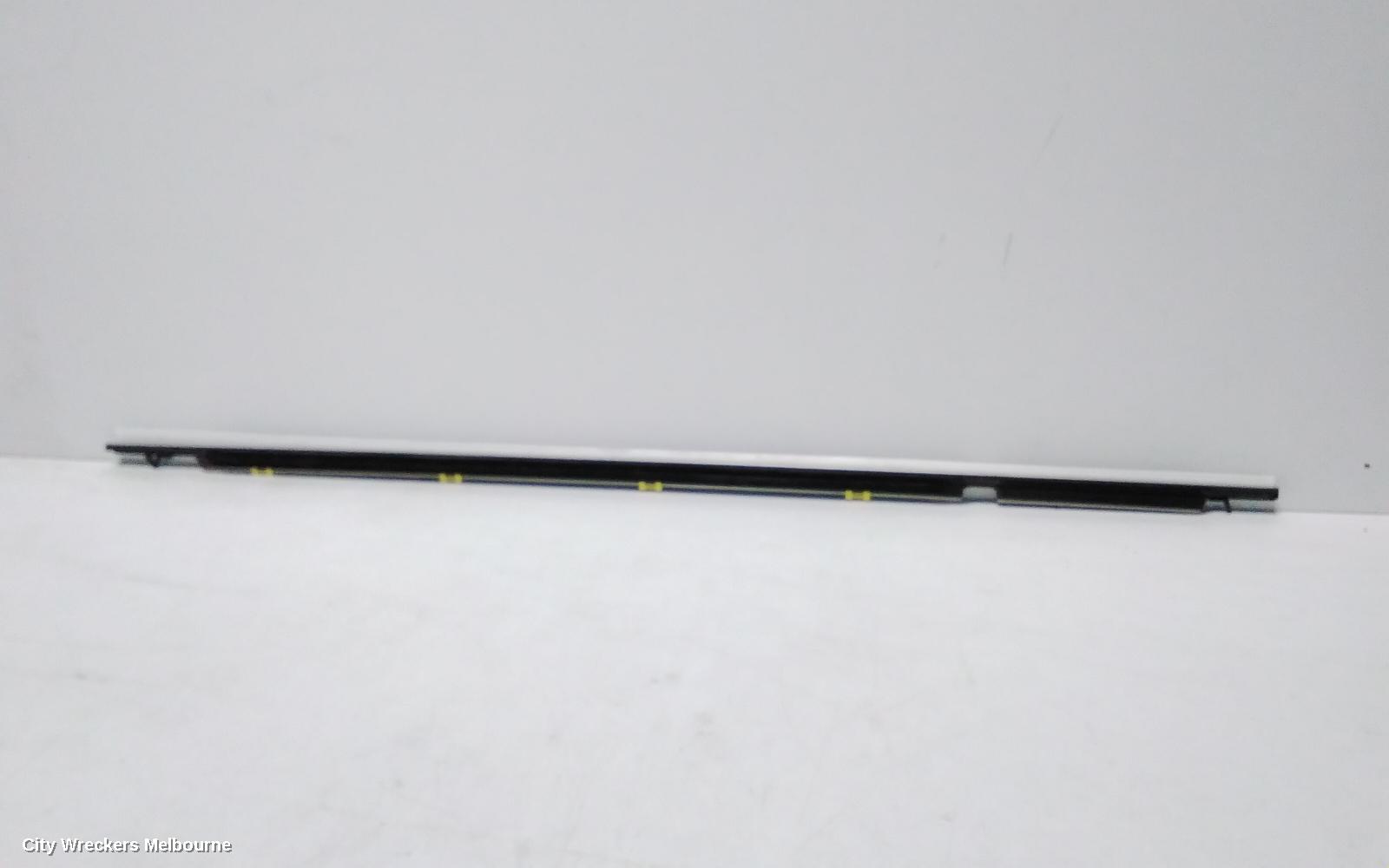 TOYOTA KLUGER DOOR MOULD, RHR CHROOM MOULD: 112135, RIGHT REAR DOOR MOULDING, XU70 SERIES, 03/2021 ONWARDS