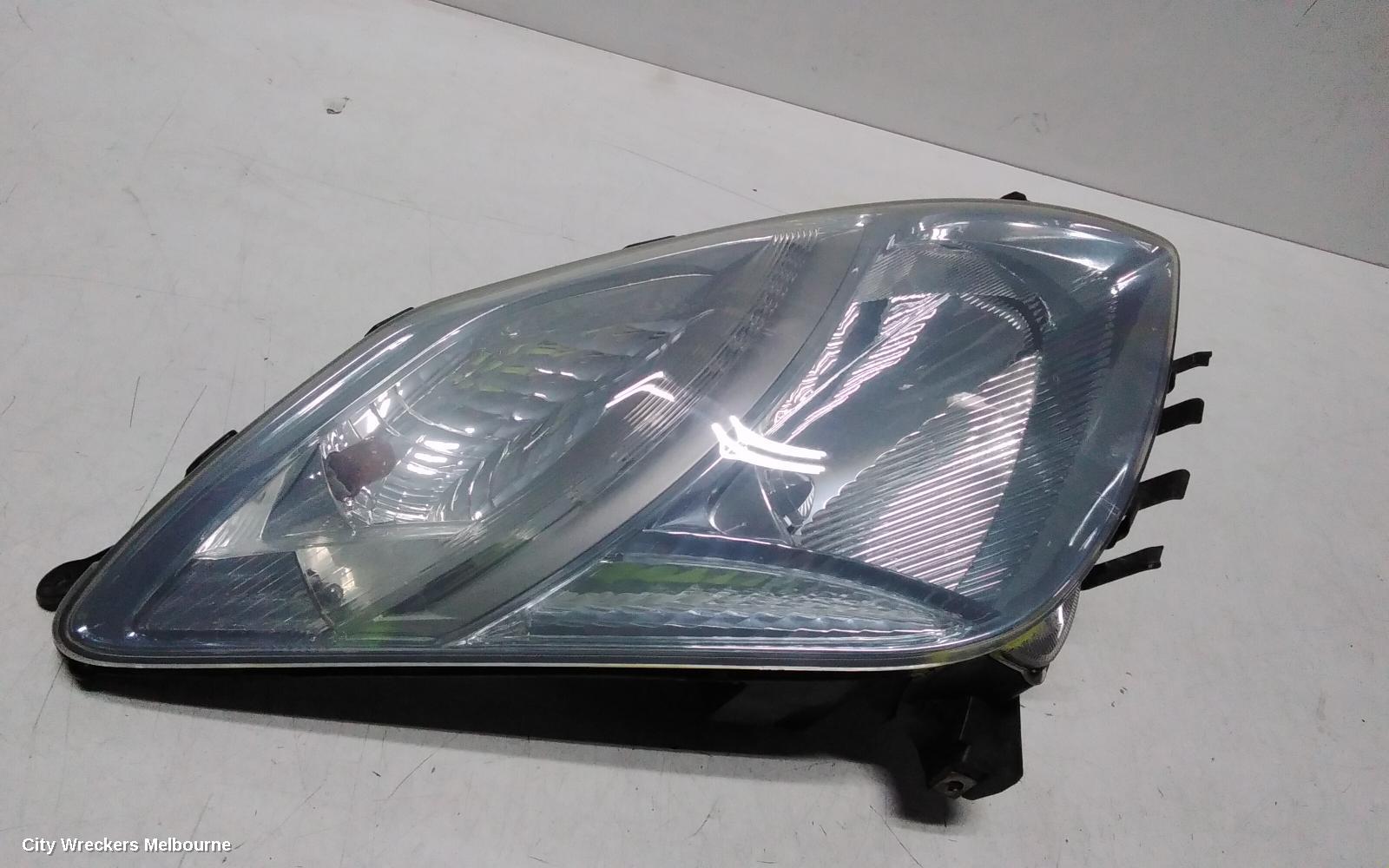 TOYOTA PRIUS RIGHT HEADLAMP, NHW20R, 11/2005 - 05/2009