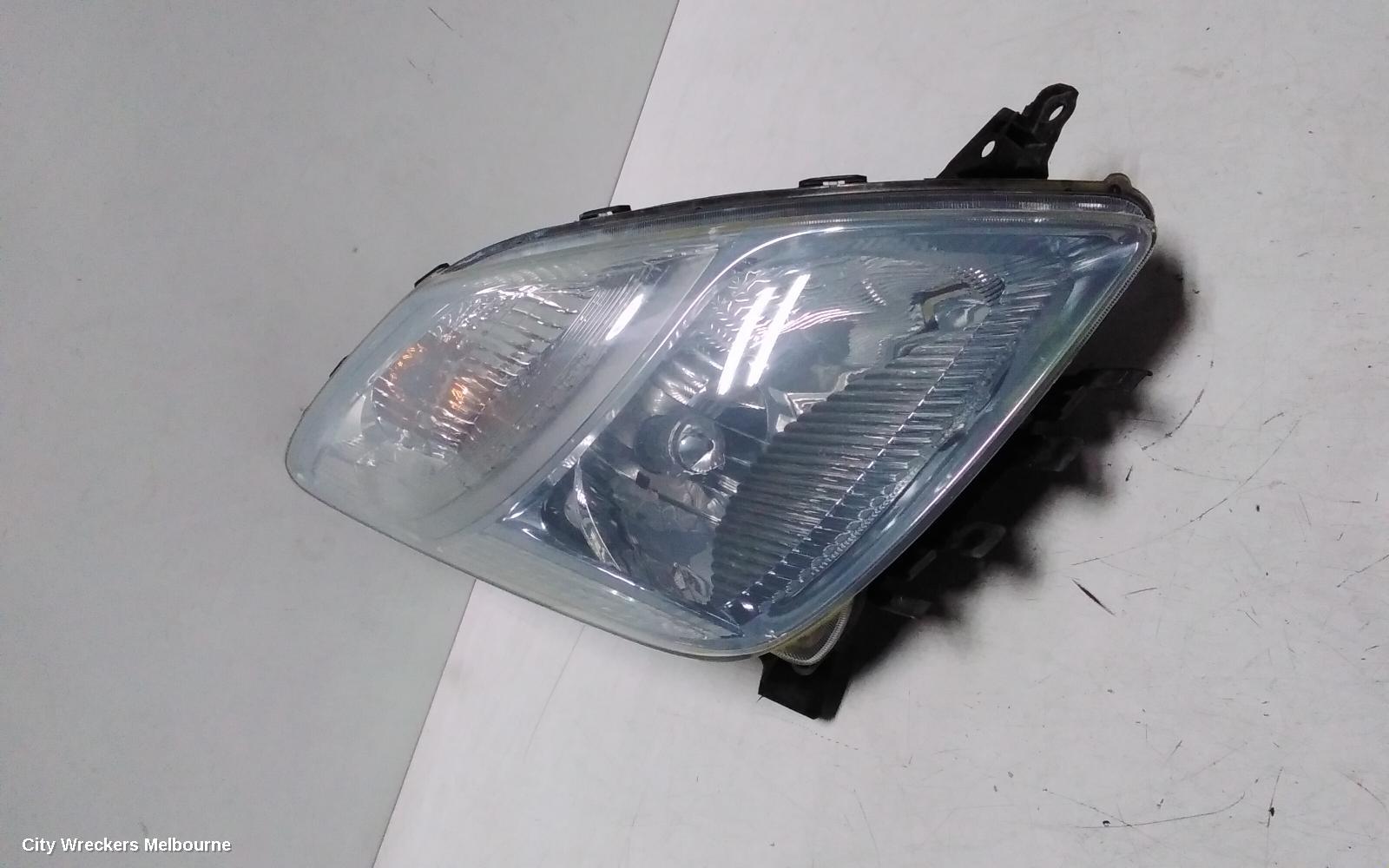 TOYOTA PRIUS RIGHT HEADLAMP, NHW20R, 11/2005 - 05/2009