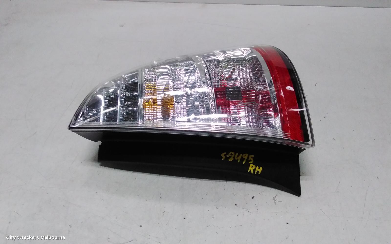 TOYOTA PRIUS RIGHT TAILLIGHT, NHW20R, CLEAR, LENS# 4713, 11/2005 - 04/2009