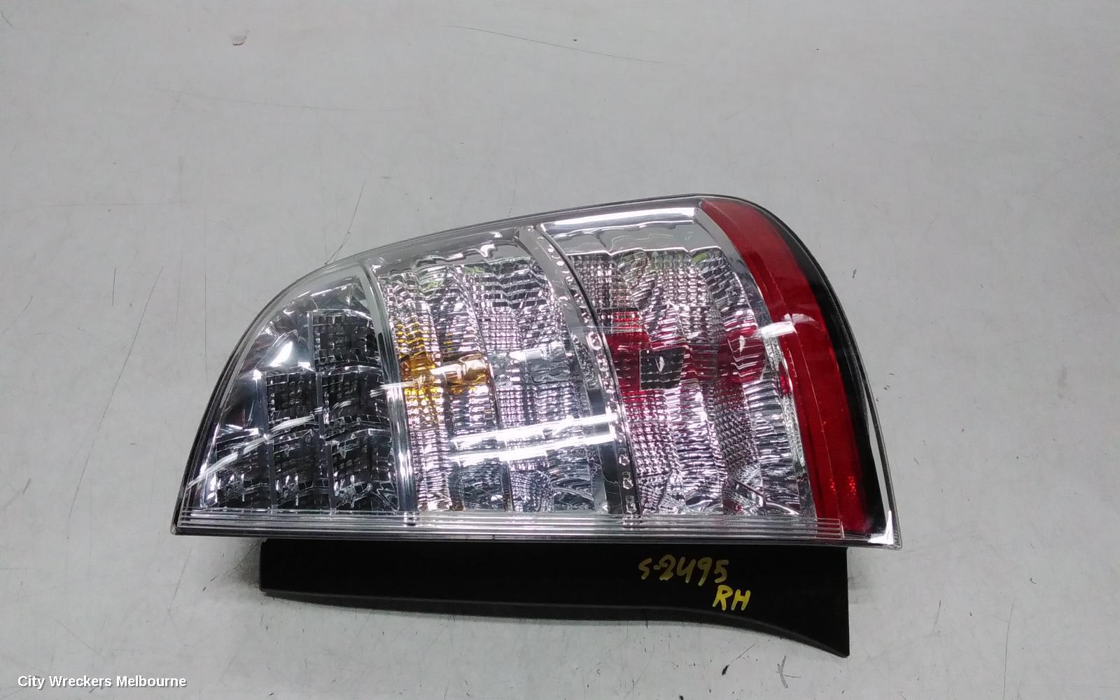 TOYOTA PRIUS RIGHT TAILLIGHT, NHW20R, CLEAR, LENS# 4713, 11/2005 - 04/2009