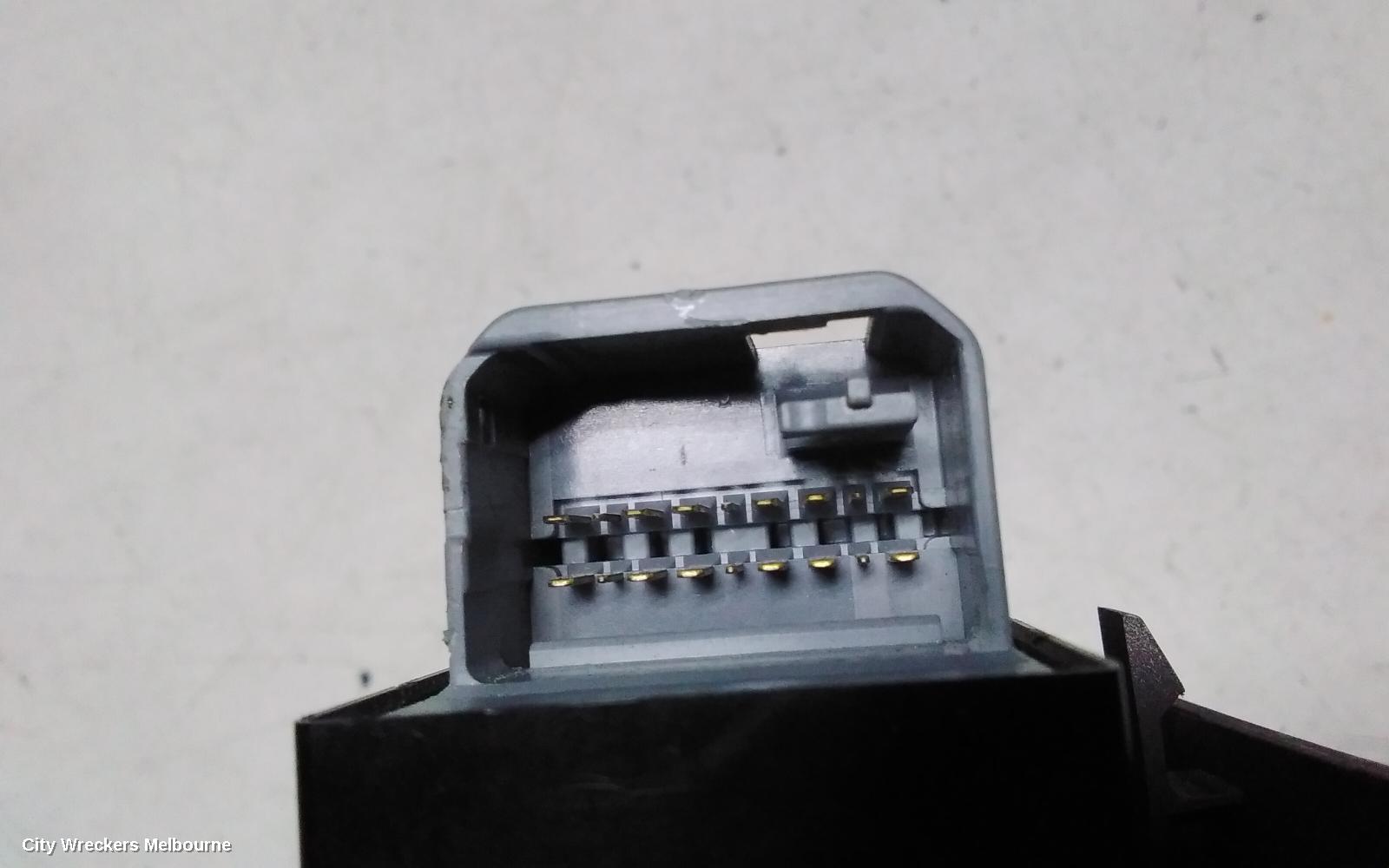 TOYOTA PRIUS PWR DR WIND SWITCH, NHW20R, RH FRONT (MASTER SWITCH), 10/2003 - 05/2009