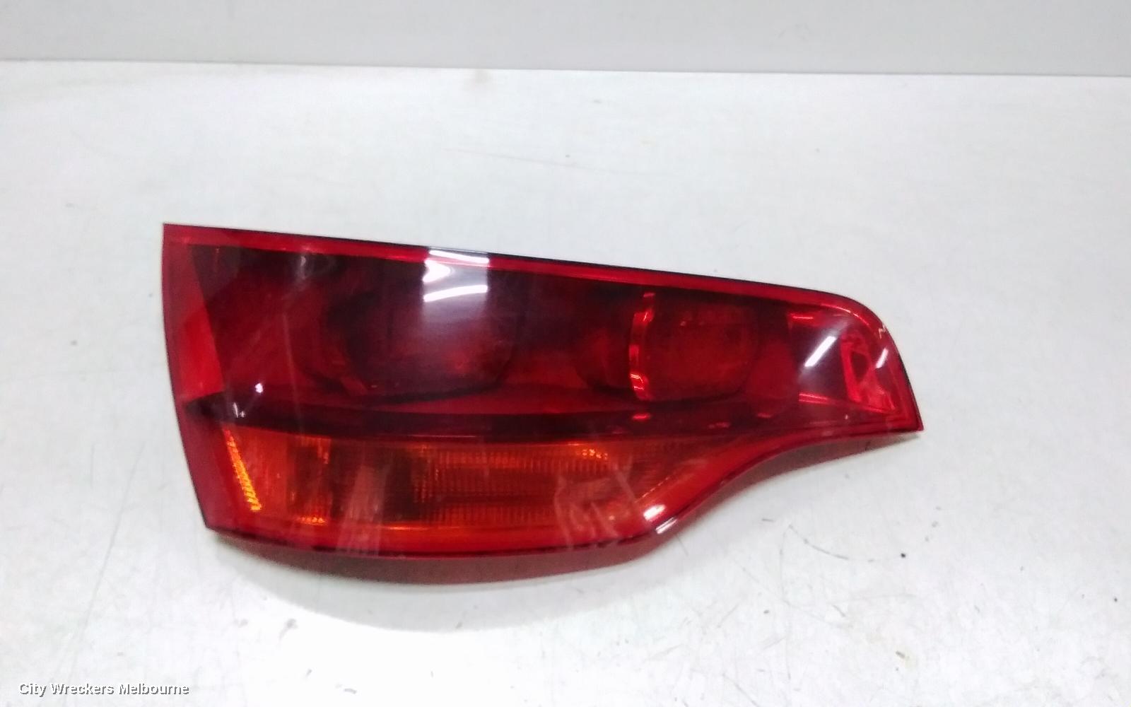 AUDI Q7 LEFT TAILLIGHT, 4L, IN TAILGATE, 09/2006 - 09/2009