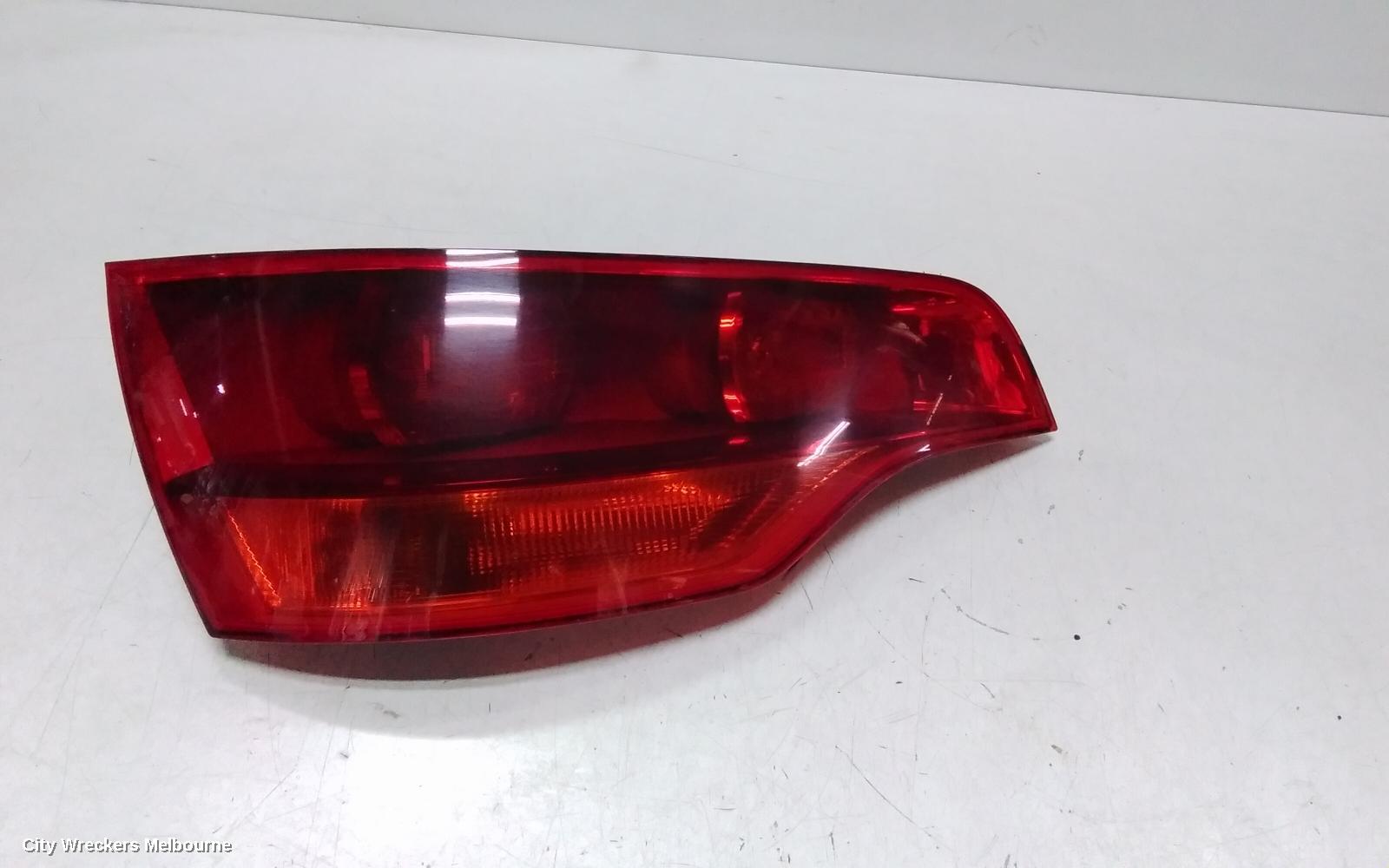 AUDI Q7 LEFT TAILLIGHT, 4L, IN TAILGATE, 09/2006 - 09/2009
