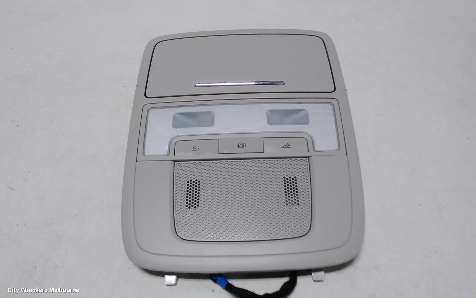 MG HS COURTESY LIGHT, SAS23, 08/2019 - 12/2024