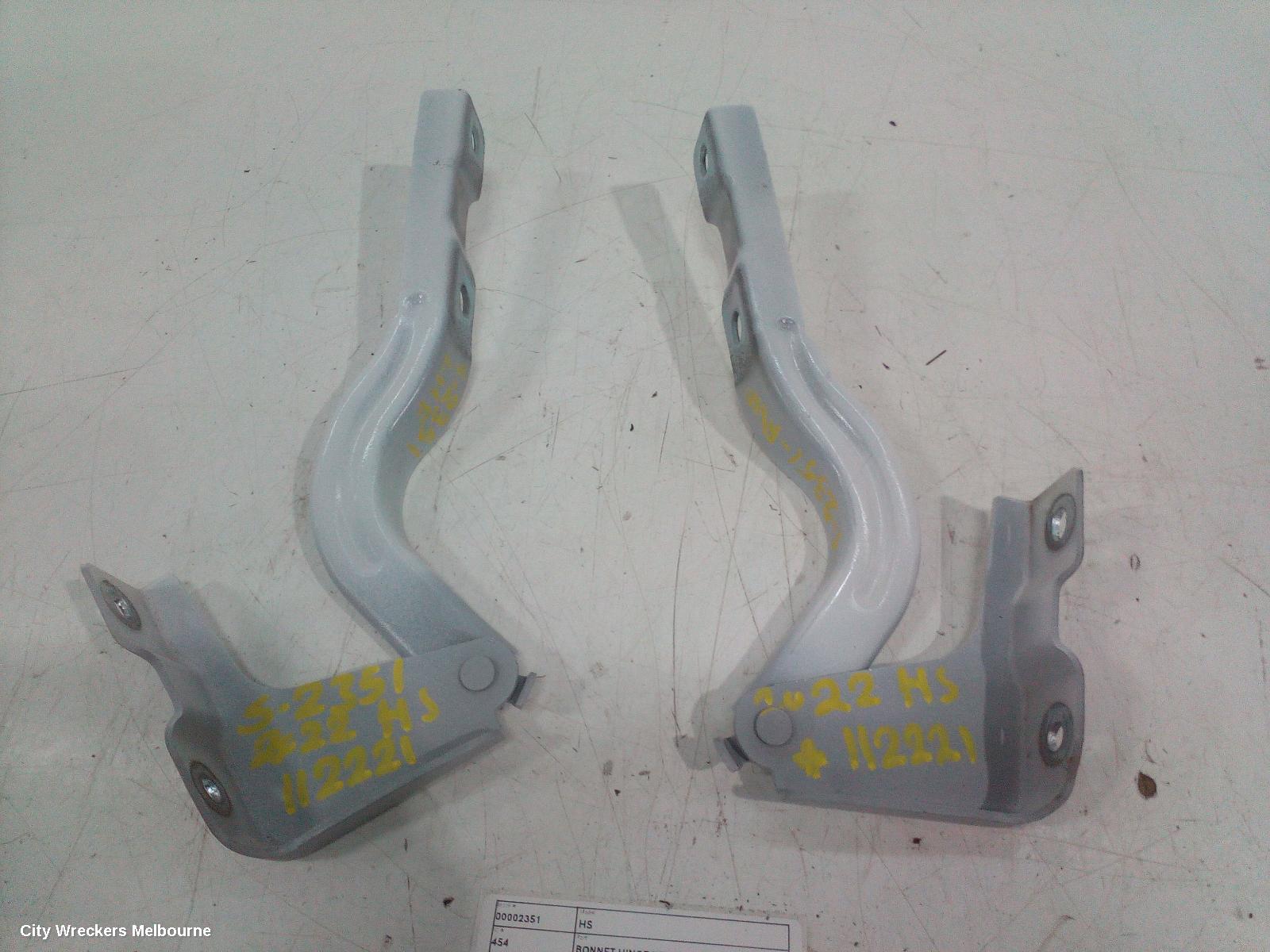 MG HS BONNET HINGE/STRUT, SAS23, 08/2019 - 12/2024