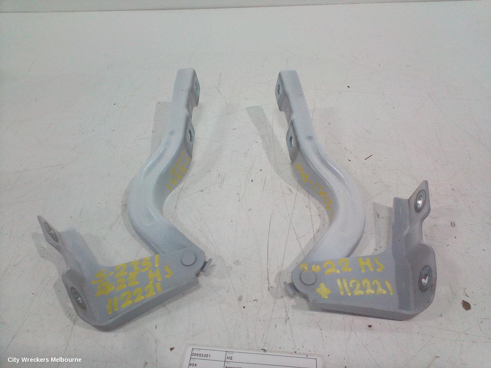 MG HS BONNET HINGE/STRUT, SAS23, 08/2019 - 12/2024