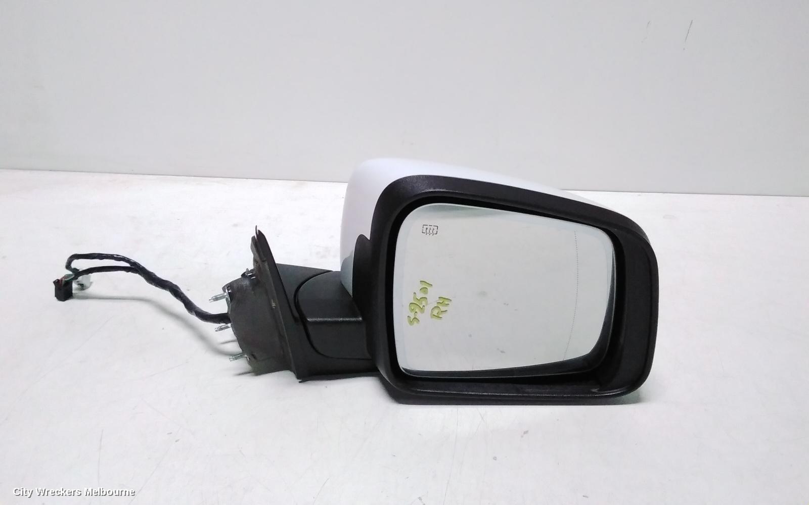 JEEP GRANDCHEROKEE RIGHT DOOR MIRROR, NON MEMORY, NON AUTO DIM, NON BLIND SPOT, NON PUDDLE, COLOUR CODED, WK, 04/2013 - 12/2016
