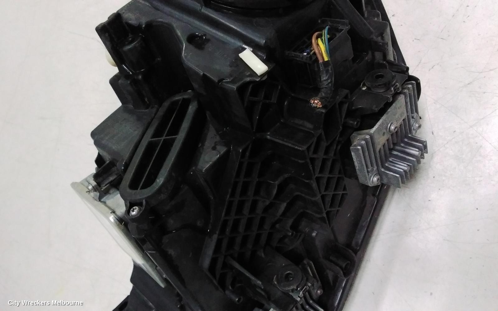 BMW 1 SERIES RIGHT HEADLAMP, F20, HATCH, XENON ADAPTIVE, 06/2011 - 02/2015