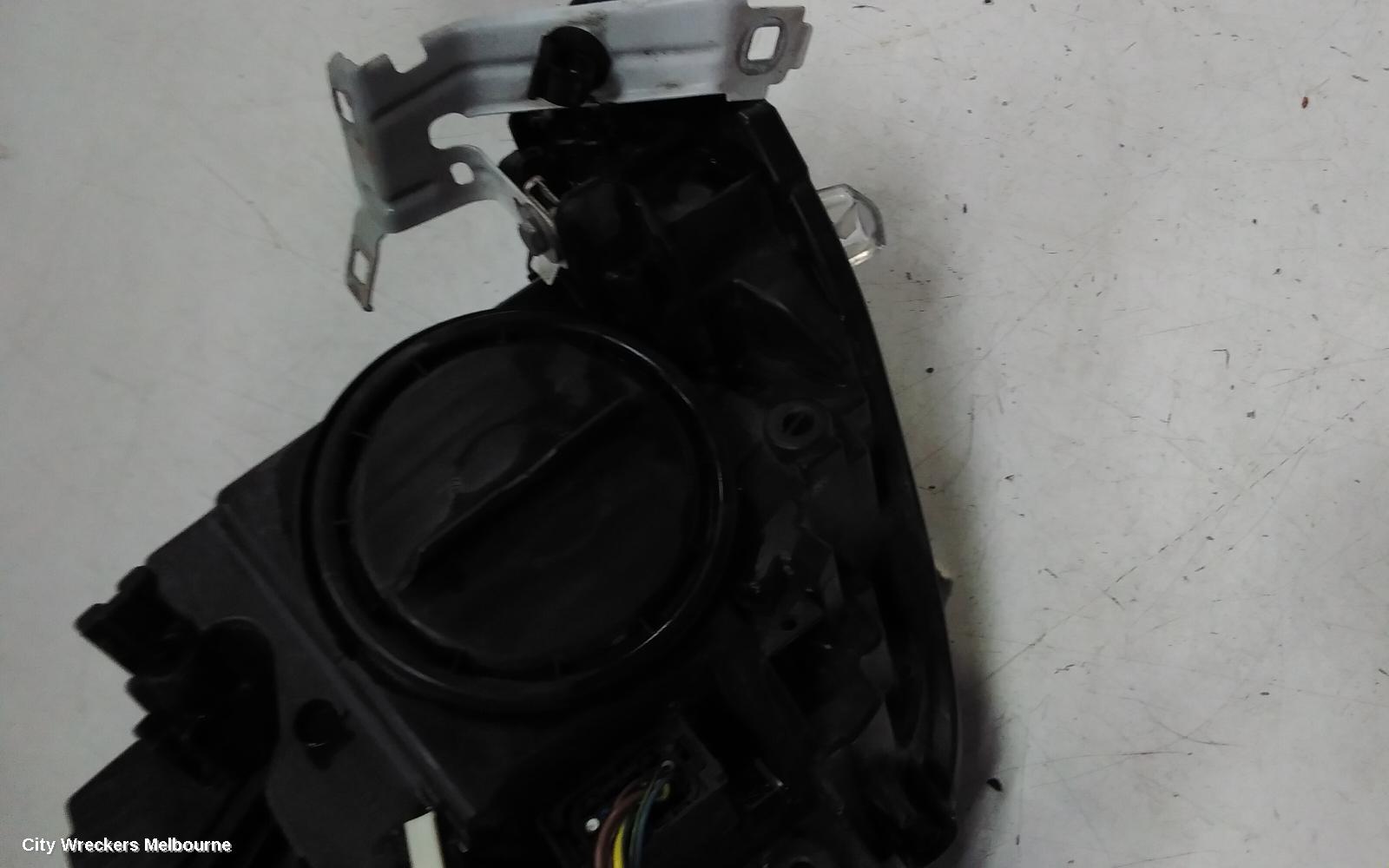 BMW 1 SERIES RIGHT HEADLAMP, F20, HATCH, XENON ADAPTIVE, 06/2011 - 02/2015