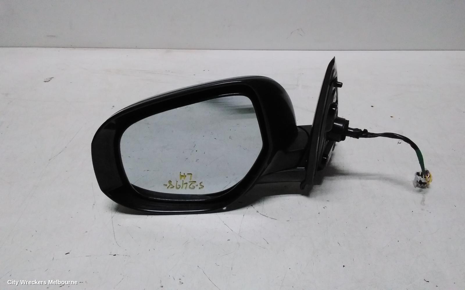 MITSUBISHI OUTLANDER LEFT DOOR MIRROR, ZJ, W/ FLASHER TYPE (5 WIRE), 10/2012 - 03/2015